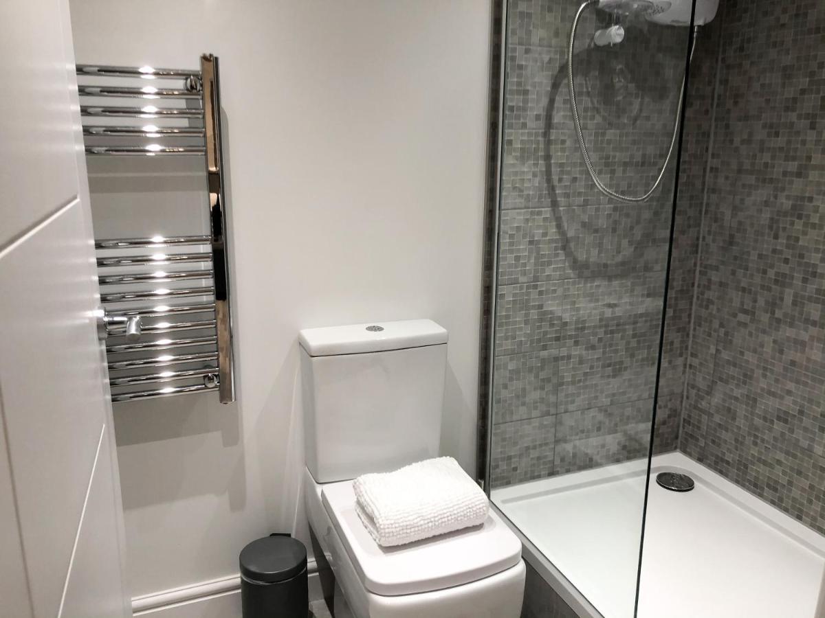 10Min To City - Free Parking - Private Studio - Contractor Friendly Manchester Exterior photo